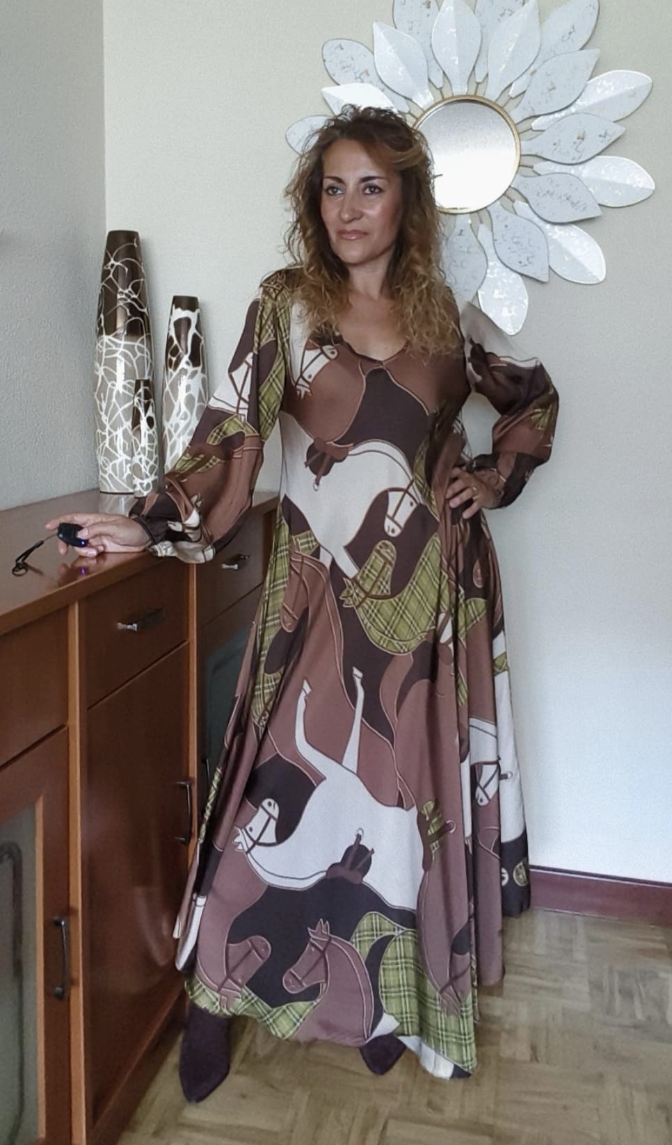 Vestido firma JOT satinado - Imagen 4