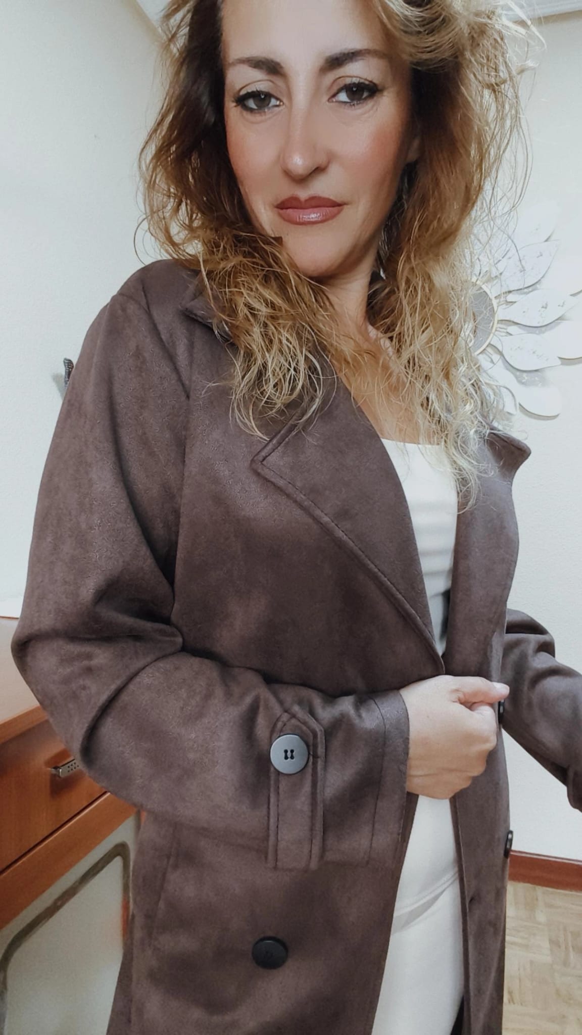 Gabardina antelina chocolate - Imagen 4