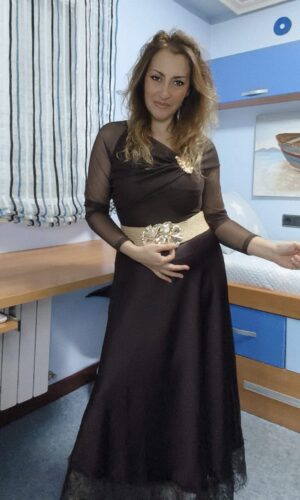 Falda de rasón con encaje