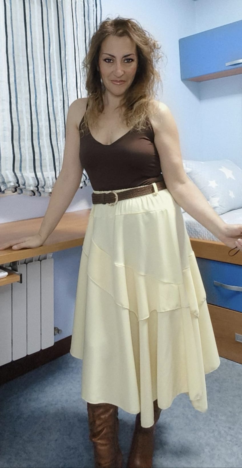 Falda largo desigual amarilla