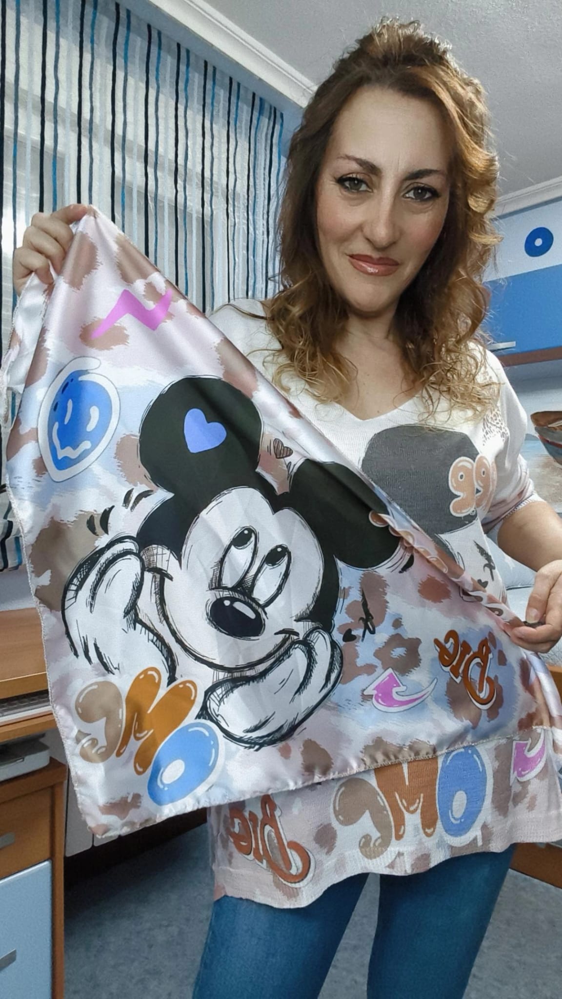Camiseta Disney con pañuelo - Imagen 3