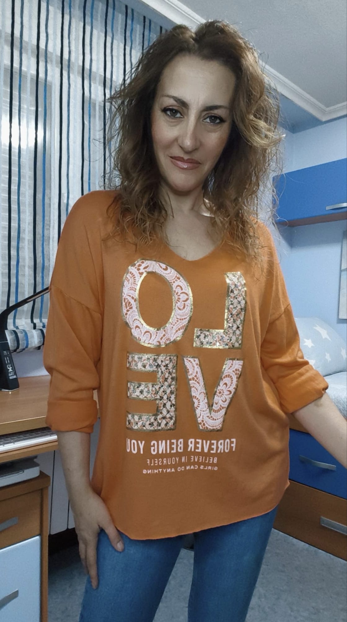 Camiseta LOVE naranja