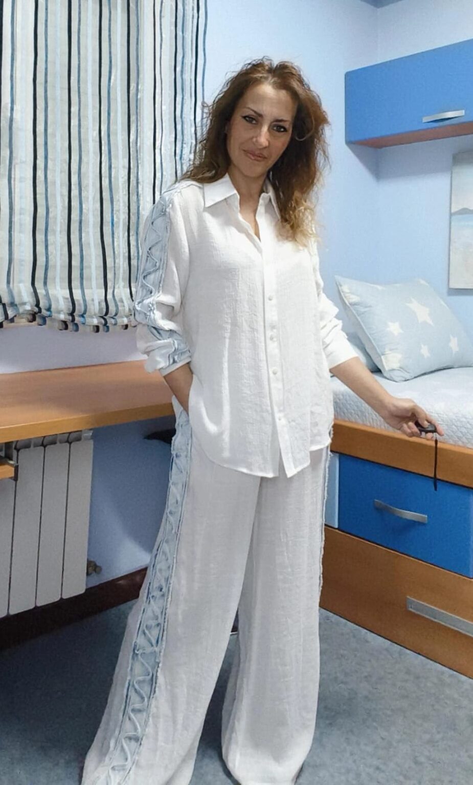 Camisa blanco y denim - Imagen 2
